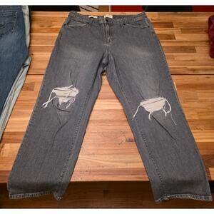 Universal Thread Vintage Straight Gray Distressed Jeans Womens 18 High Rise FLAW